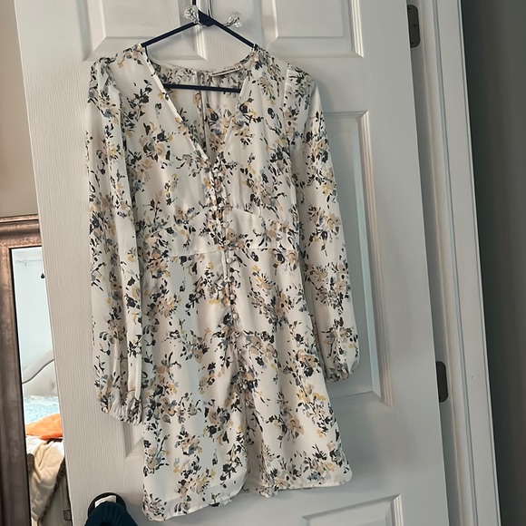 Ambercrombie Dress - Picture 1 of 3